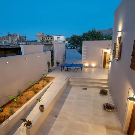 Pavlina , A Hidden Gem With Heated Pool And Ping Pong! *