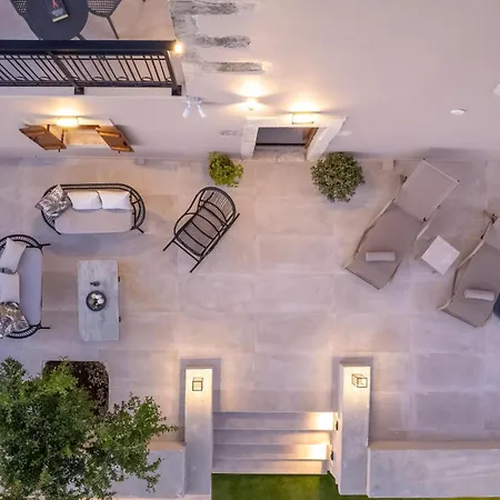 Pavlina , A Hidden Gem With Heated Pool And Ping Pong! Villa *