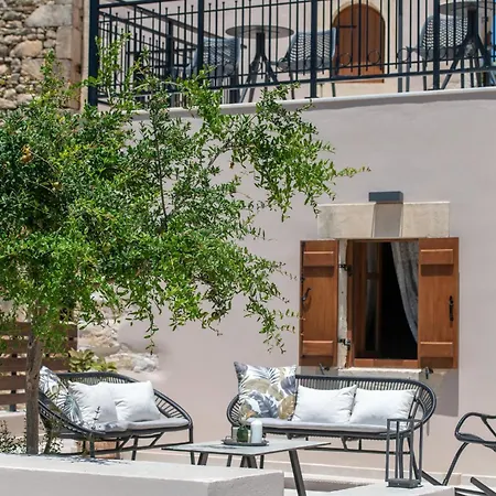 Pavlina , A Hidden Gem With Heated Pool And Ping Pong!